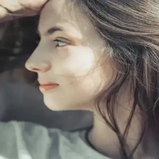 ما هى أسباب تساقط الشعر وكيف يمكن الوقاية منه؟ ما هى أسباب تساقط الشعر وكيف يمكن الوقاية منه؟