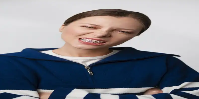 تقويم الفك السفلي بدون جراحه لخلق ابتسامة رائعة تقويم الفك السفلي بدون جراحه لخلق ابتسامة رائعة